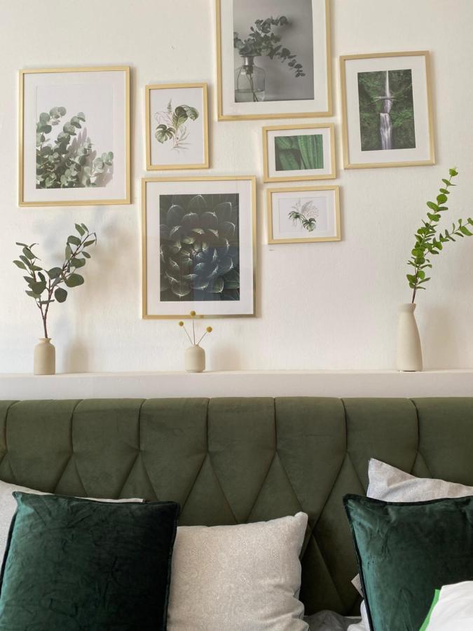 Big Vintage Style Flat Near Schonbrunn Apartment เวียนนา ภายนอก รูปภาพ