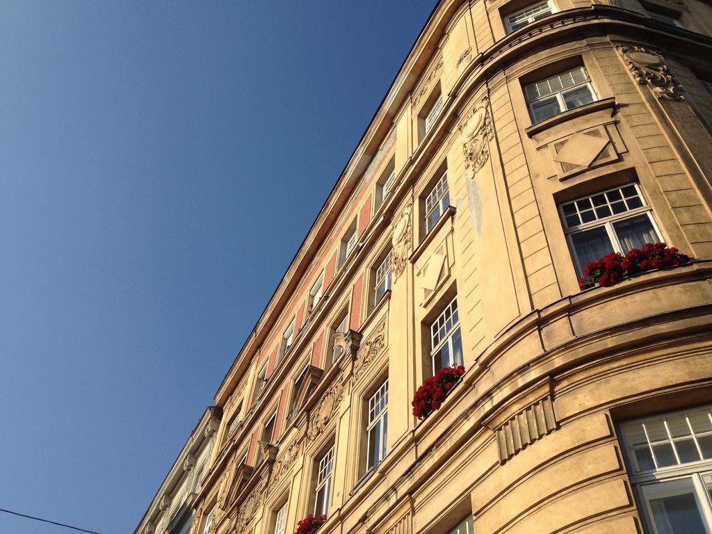 Big Vintage Style Flat Near Schonbrunn Apartment เวียนนา ภายนอก รูปภาพ