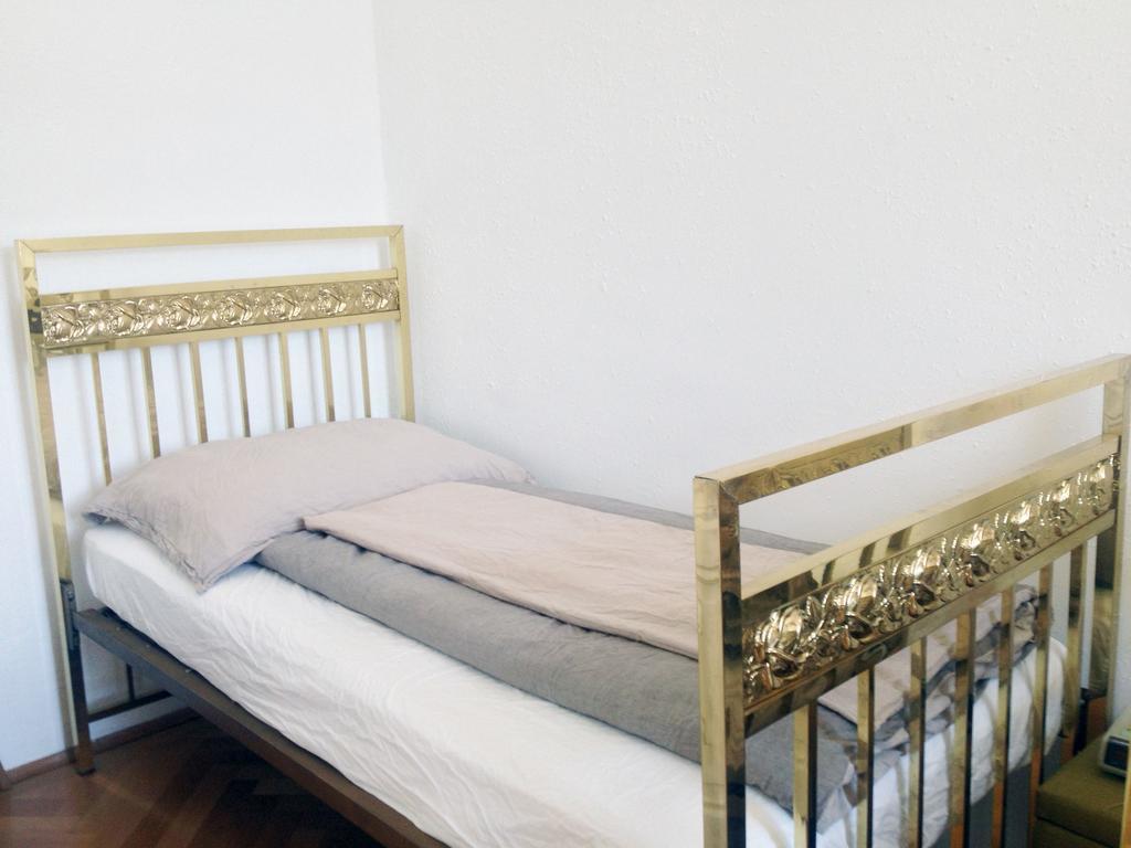 Big Vintage Style Flat Near Schonbrunn Apartment เวียนนา ภายนอก รูปภาพ
