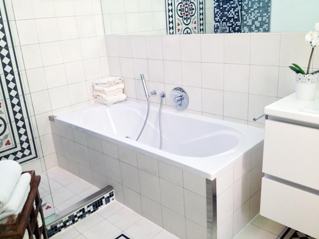 Big Vintage Style Flat Near Schonbrunn Apartment เวียนนา ภายนอก รูปภาพ